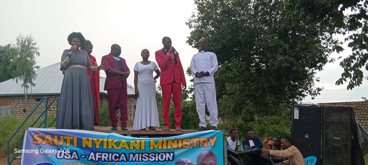 Leaders on the platform under the Sauti Nyikani Ministry banner